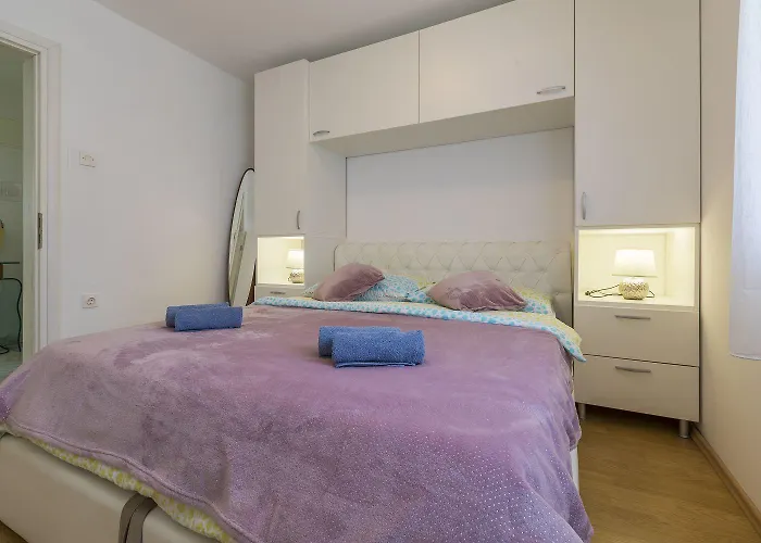 Komfortables Nur 200 Meter Zum Mit Meerblick, Privatem Balkon Mit Liegen *