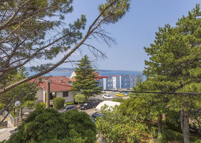 Appartamento Komfortables Nur 200 Meter Zum Mit Meerblick, Privatem Balkon Mit Liegen Selce