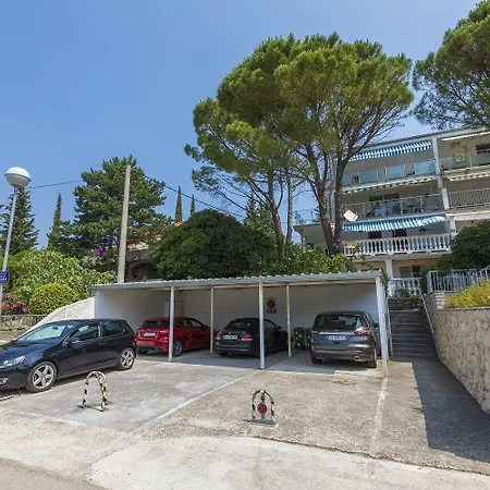 Apartment Komfortables Nur 200 Meter Zum Mit Meerblick, Privatem Balkon Mit Liegen *