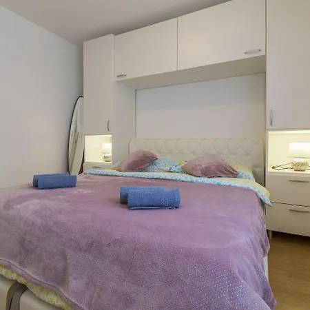 Komfortables Nur 200 Meter Zum Mit Meerblick, Privatem Balkon Mit Liegen *