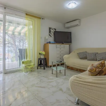 Apartment Komfortables Nur 200 Meter Zum Mit Meerblick, Privatem Balkon Mit Liegen *